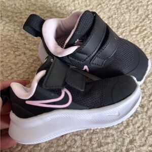 Nike Baby Girl Black and Pink Sneakers